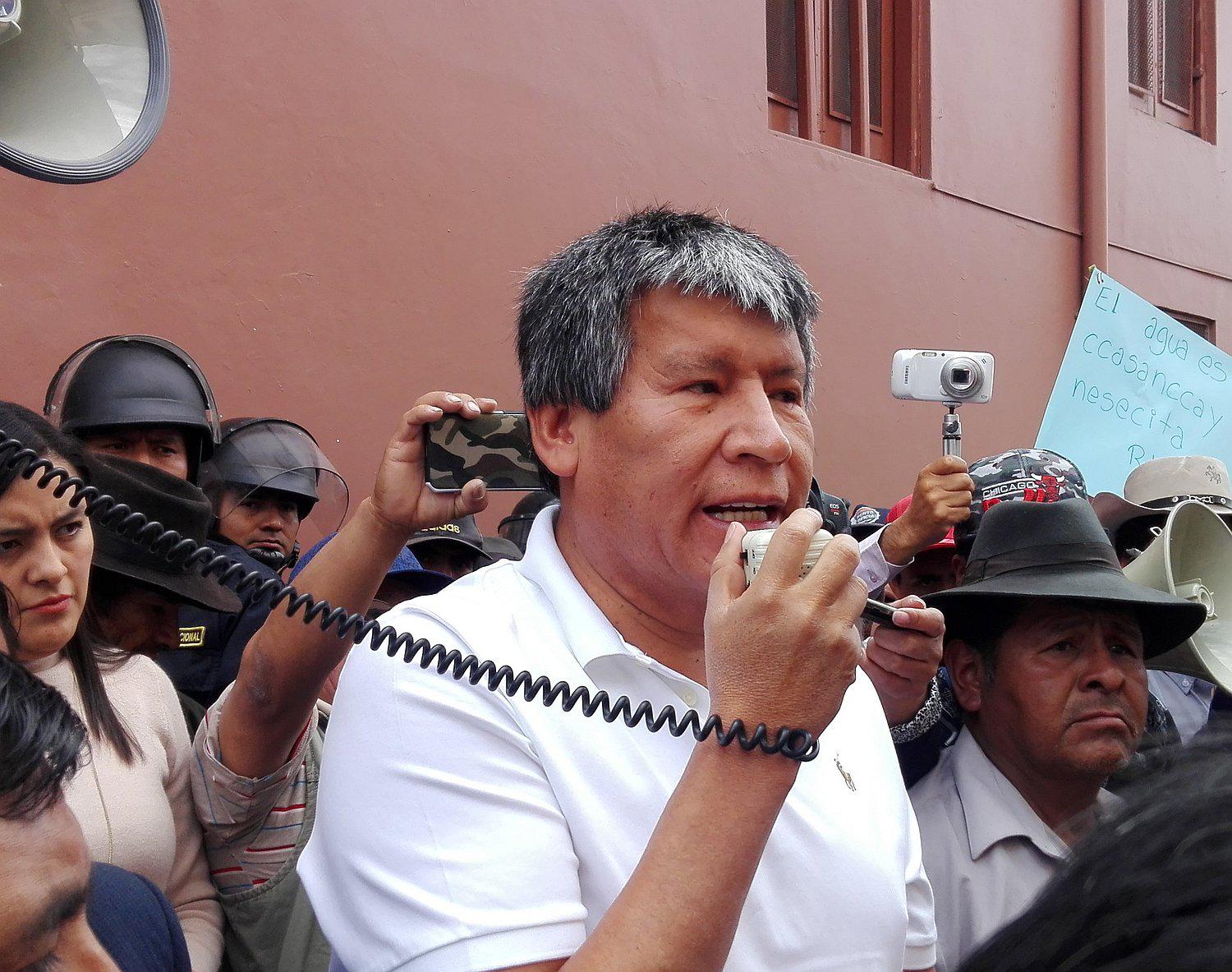 Desde la primera gestión, Wilfredo Oscorima, no cumplió compromisos con la Unsch