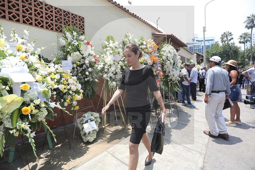 Daniel Peredo: Amigos y familiares se reúnen para dar el 'último adiós' a recordado periodista