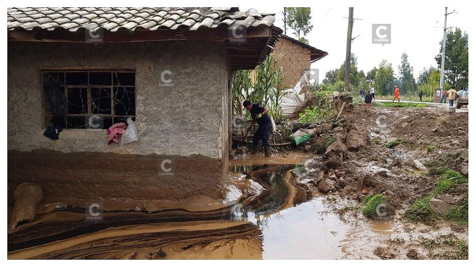Deslizamientos provocan daños en viviendas y cultivos en Huancayo (FOTOS)