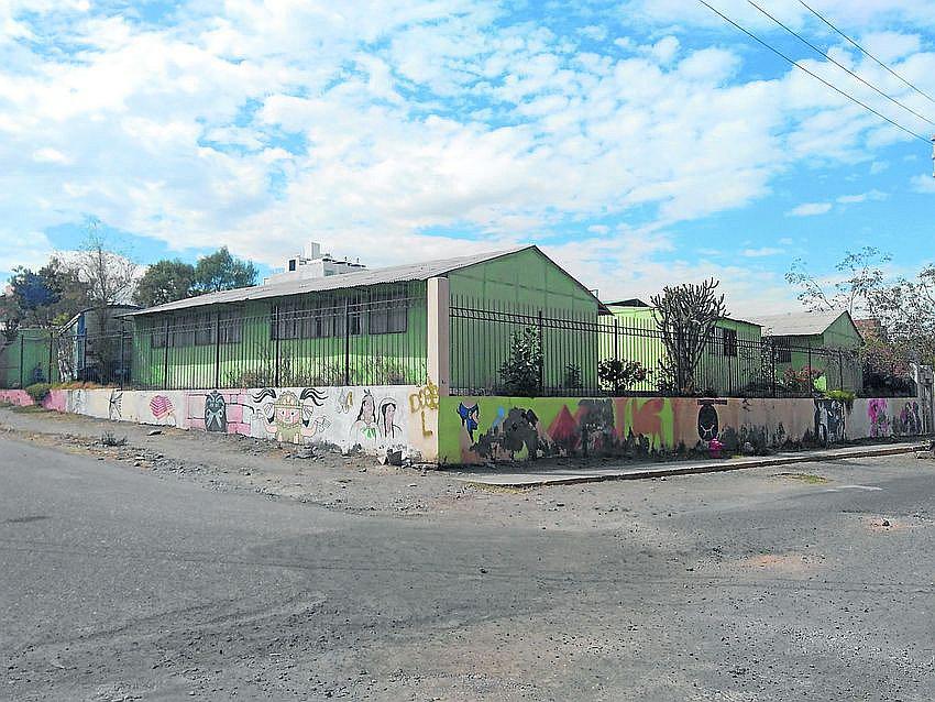 Instalaciones de Carlos Baca Flor están en pésimas condiciones 