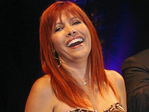 Magaly Medina molesta con informe sobre sus cirugías