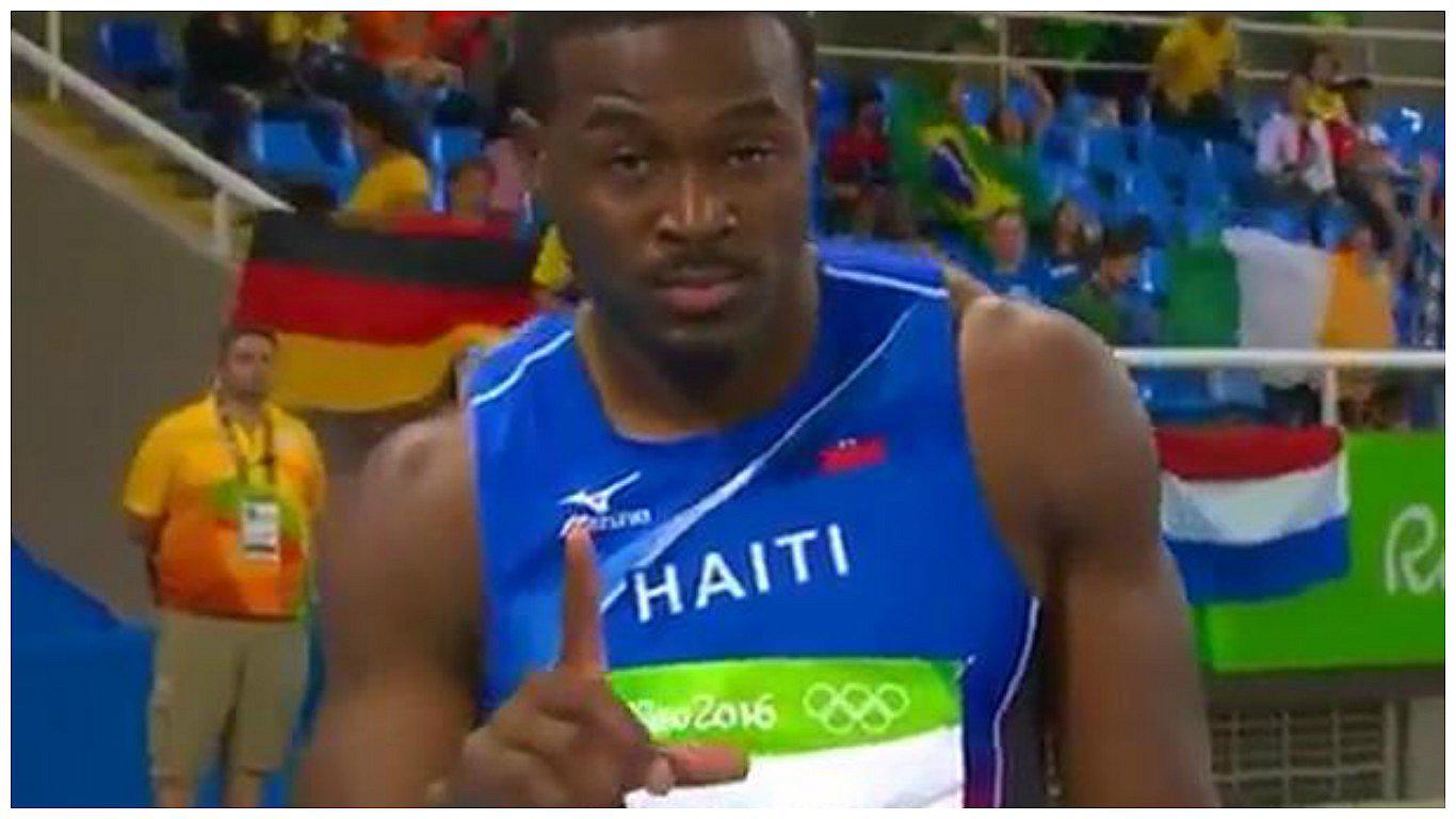 Río 2016: Se mostró presumido antes de prueba de vallas y esto le pasó (VIDEO)