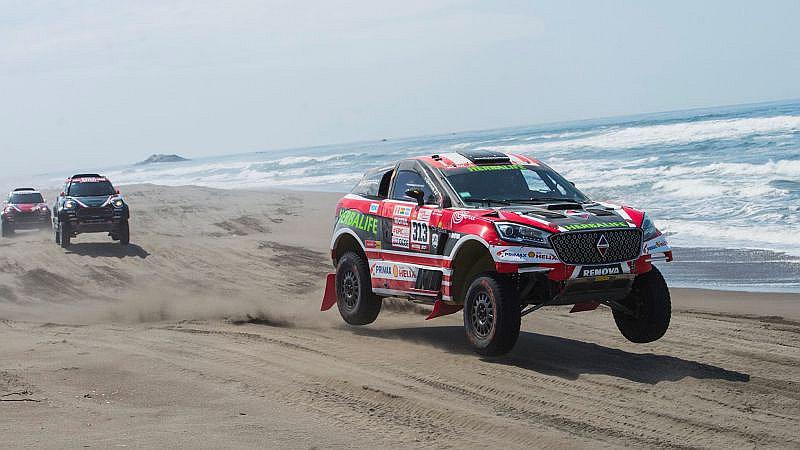 Dakar 2018: Solo cinco peruanos siguen en la competencia más dura del mundo
