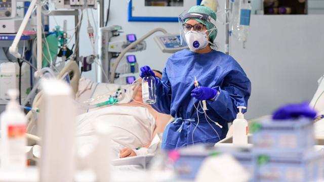 Italia registra 3.405 muertos por coronavirus, y ya ha superado a China. Actualmente hay 33.190 enfermos, la mayoría en la región norteña de Lombardía. Imagen referencial de un hospital en Italia. (AFP/Referencial).