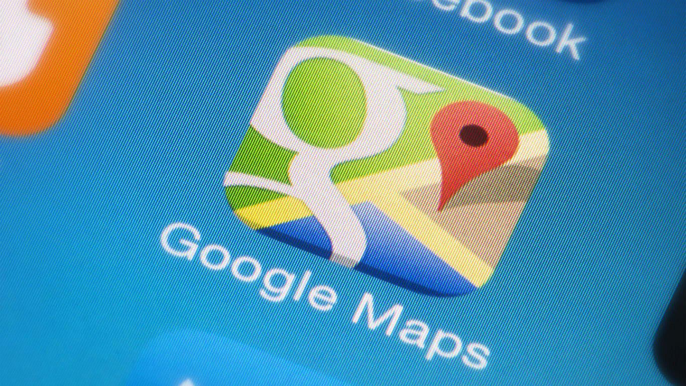 Google Maps: El curioso objeto que aparece en las coordenadas 66°36'12.5"S 99°43'13.0"E