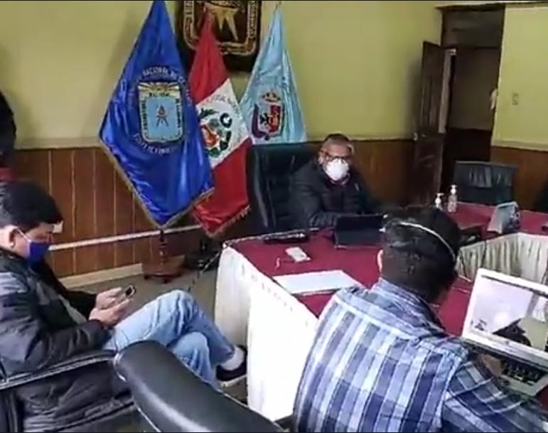 Cajamarca. Consejo universitario en plena sesión que se aprobó por unanimidad. (UNC)