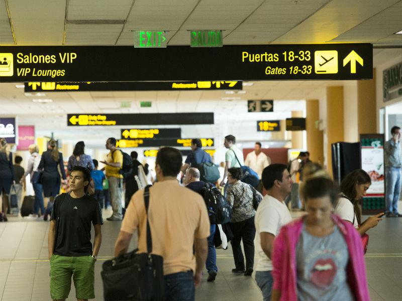 Aeropuerto Jorge Chávez espera recibir un millón de pasajeros en diciembre