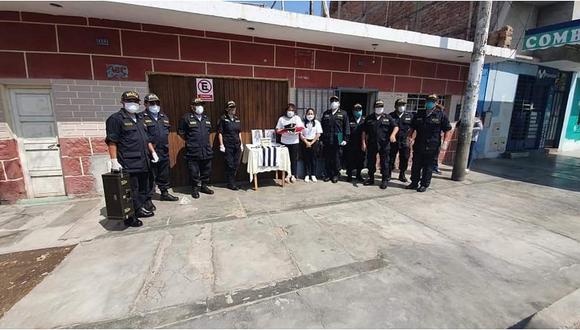 La Libertad: Rinden homenaje a policía fallecido por COVID-19 (FOTOS) 