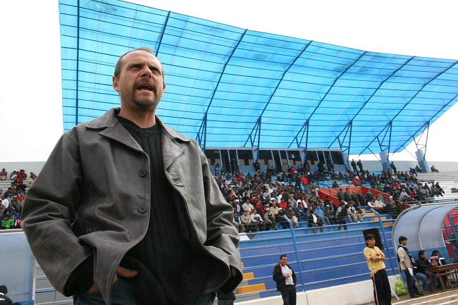 Javier Torrente es el DT con más chances de llegar a Universitario de Deportes