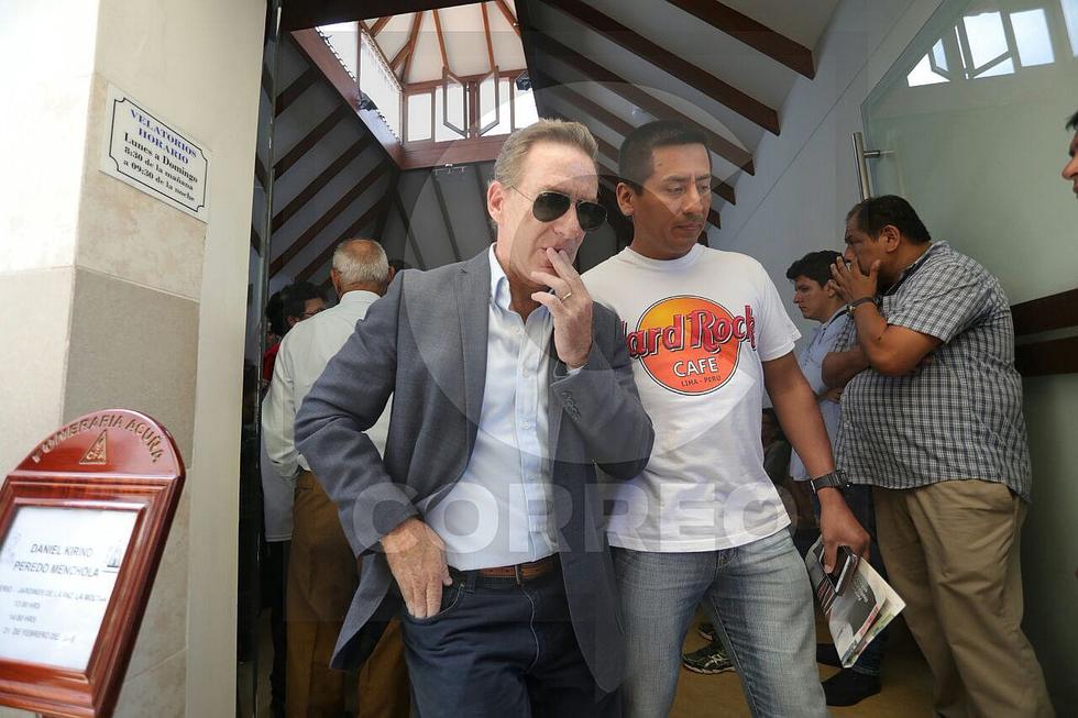 Daniel Peredo: Amigos y familiares se reúnen para dar el 'último adiós' a recordado periodista