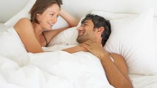 Estudio afirma que los orgasmos mejoran la relación de pareja