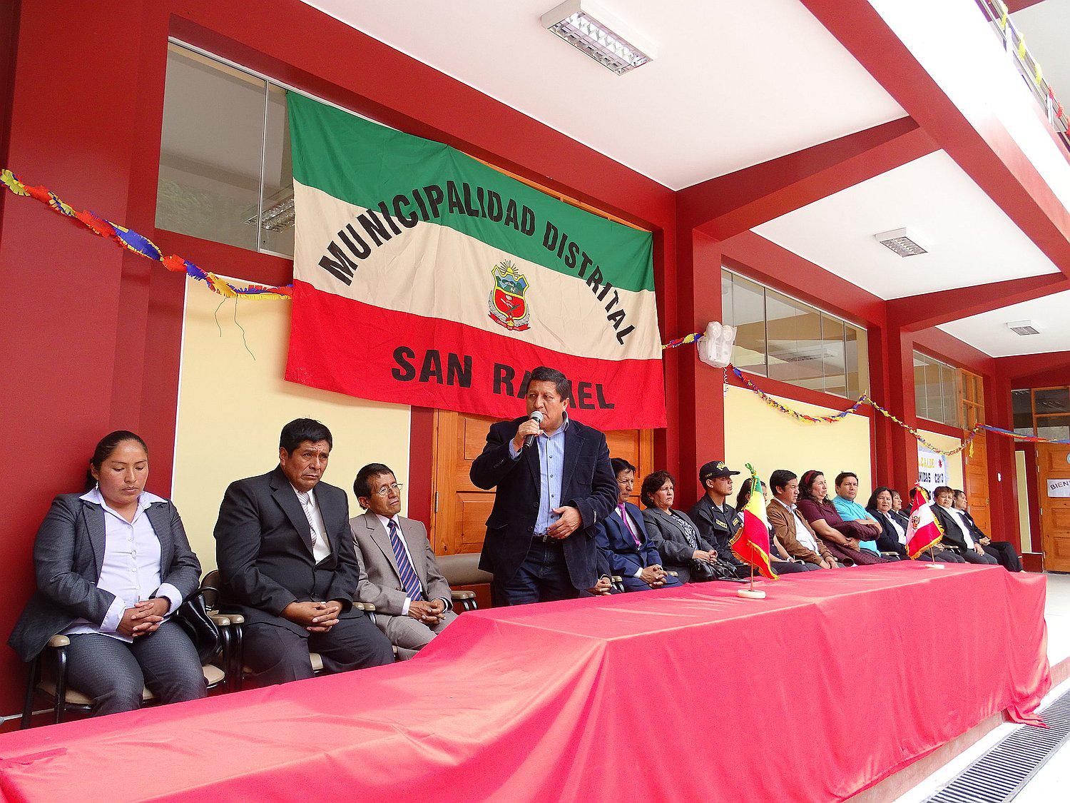 En San Rafael inauguran ambientes de Institución Educativa Divino Maestro.