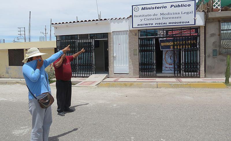 ​Vecinos se quejan por olores nauseabundos de Morgue