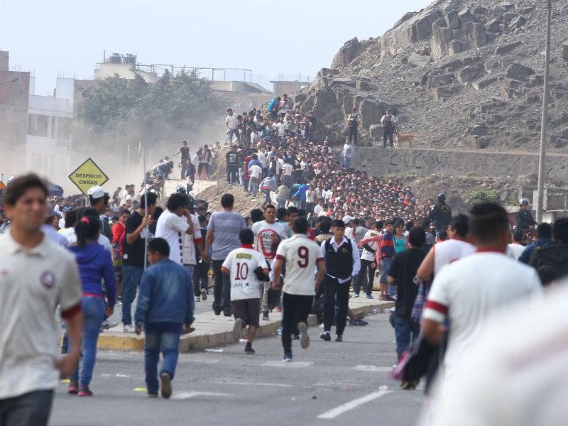 Vecinos de Ate piden cierre definitivo de Estadio Monumental