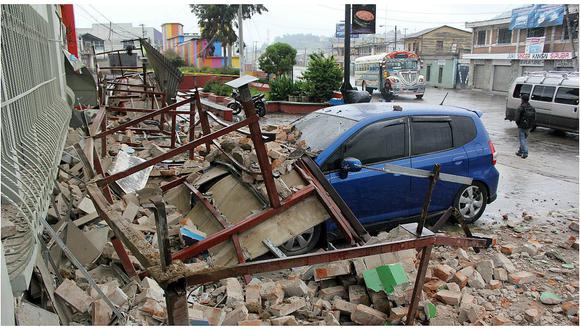 Guatemala: Sube a cinco el número de muertos por sismo de 6,9 grados (FOTOS)