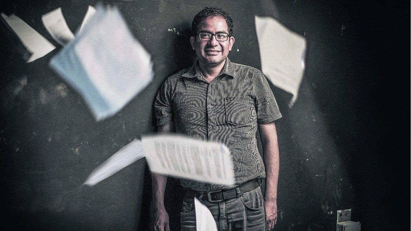 Juan José Cavero: “Se ha escrito poco sobre el desierto y es lo que a mí me atrae”