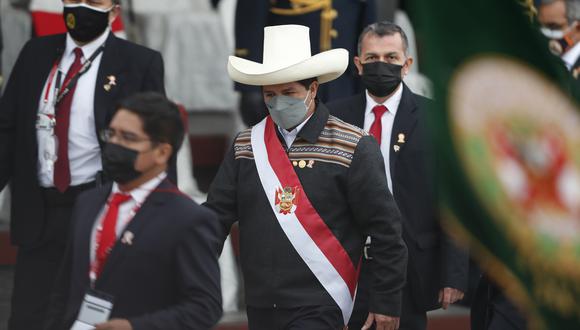 El presidente del Perú, Pedro Castillo recibirá el reconocimiento de las Fuerzas Armadas y la PNP. (Foto: EFE)