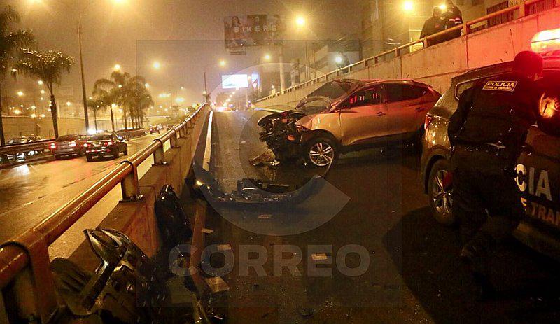 Universitario en presunto estado de ebriedad murió tras chocar en la Vía Expresa (FOTOS)