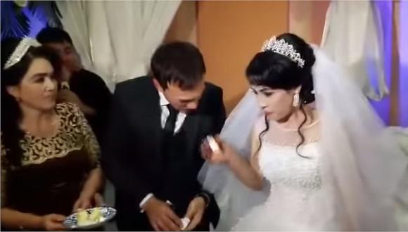 Hombre abofeteó a su esposa en plena ceremonia de boda (VIDEO)