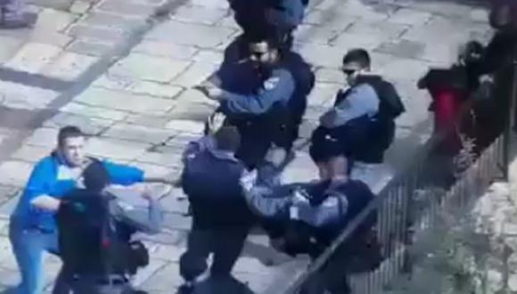 Jerusalén: Así atacó con cuchillo un terrorista árabe a tres policías (VIDEO)