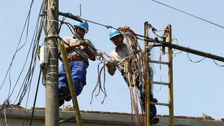 Hurtan conductores de energía y dejan en oscuras a 17 zonas de Ilo