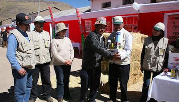 Denuncian entrega de "palas bamba" en Agro Rural Puno