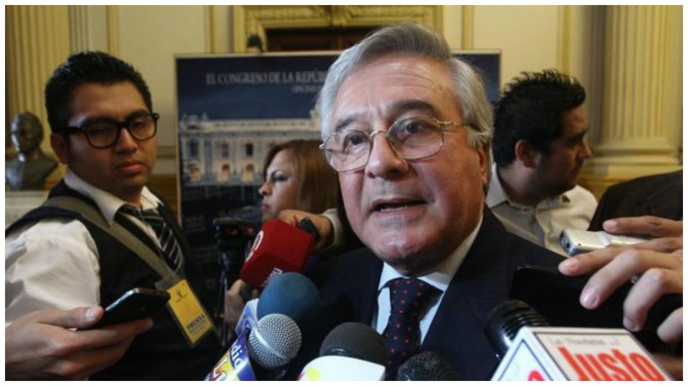 Javier Bedoya: "Inscripción del PPC es válida, Julio Guzmán está desinformado"