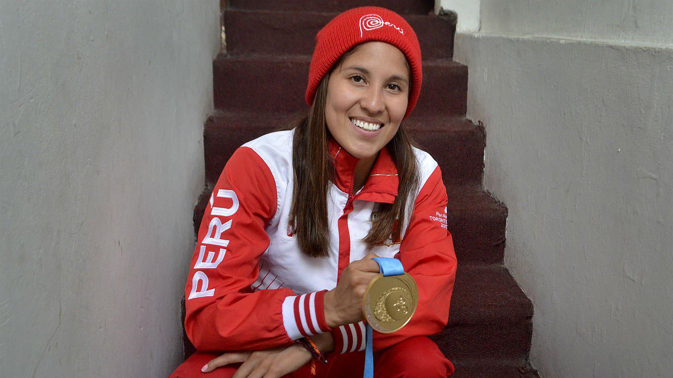 Alexandra Grande ganó la medalla de oro en campeonato en Turquía