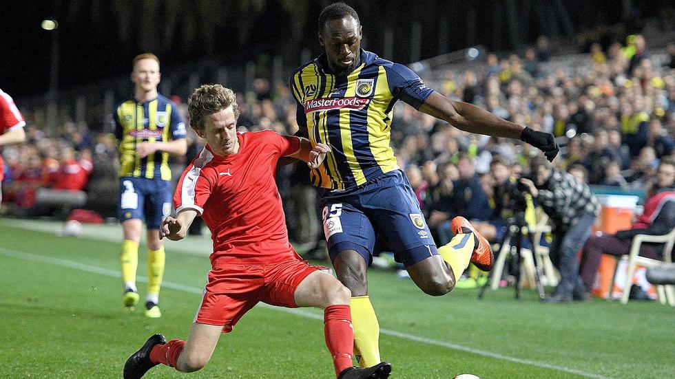 Usaín Bolt hizo realidad su sueño de ser futbolista con debut en liga australiana (GALERÍA Y VIDEO) 