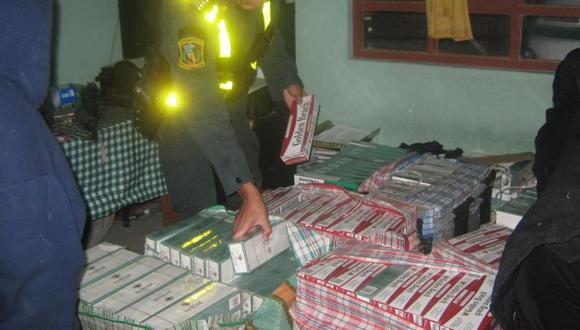 Incautaron más de 7 mil cajetillas de cigarros de contrabando en Camaná