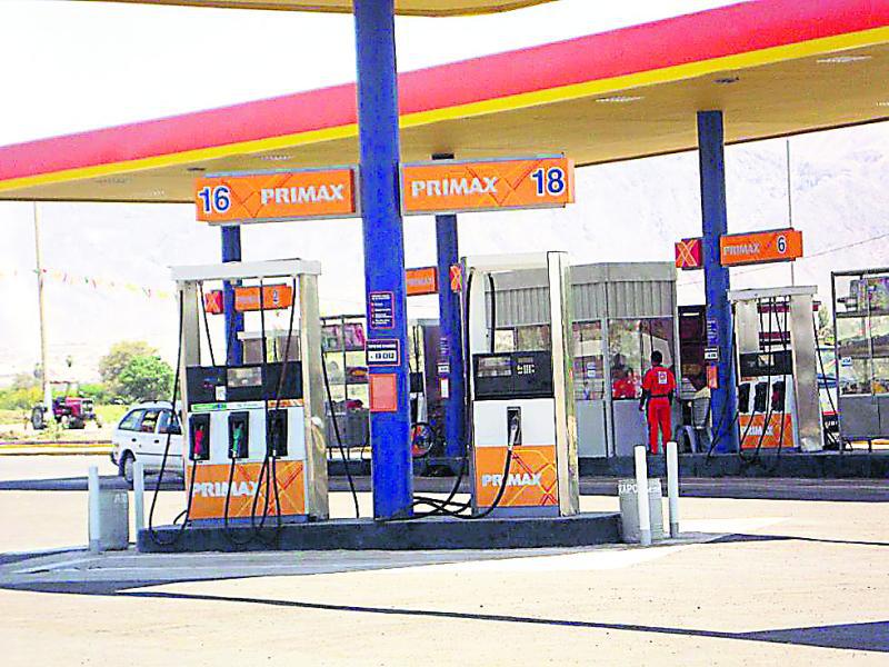 Sujetos roban en un grifo Primax de Nasca