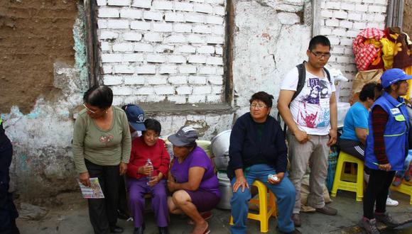 Damnificados por incendio en Centro de Lima reciben ayuda
