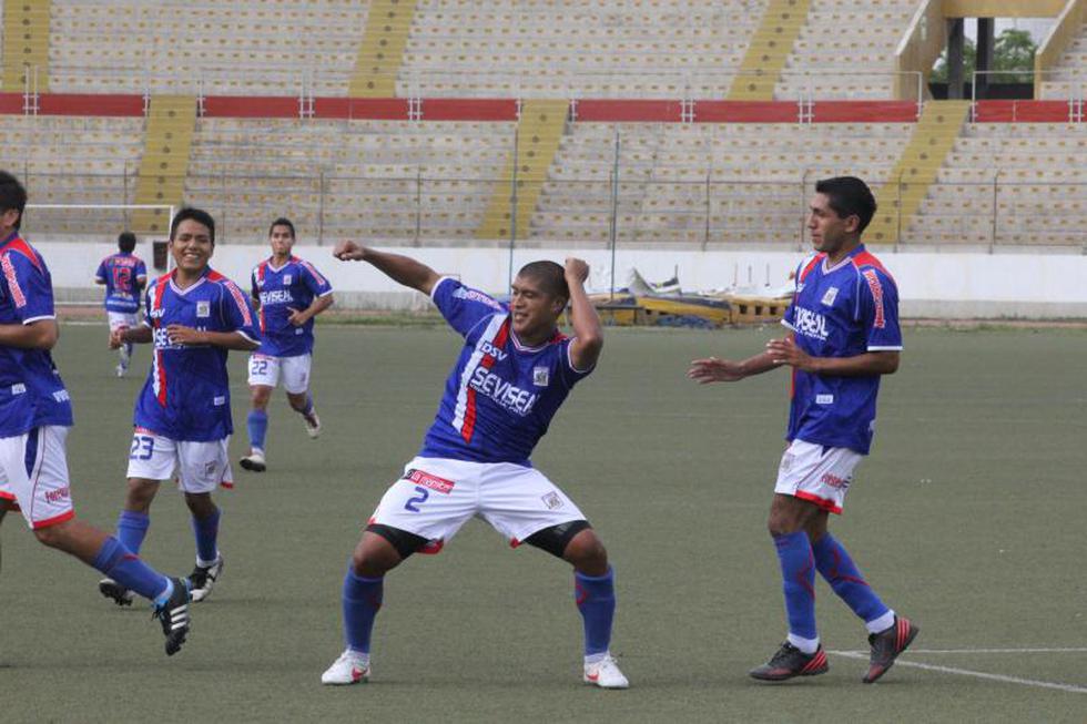 Mannucci gana, puntea y sigue invicto