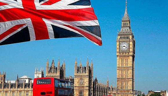 Reino Unido mantiene propuesta para que peruanos viajen sin visa