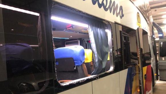 Bus de Boca Juniors fue atacado camino al estadio de Corinthians. (Foto: Difusión)