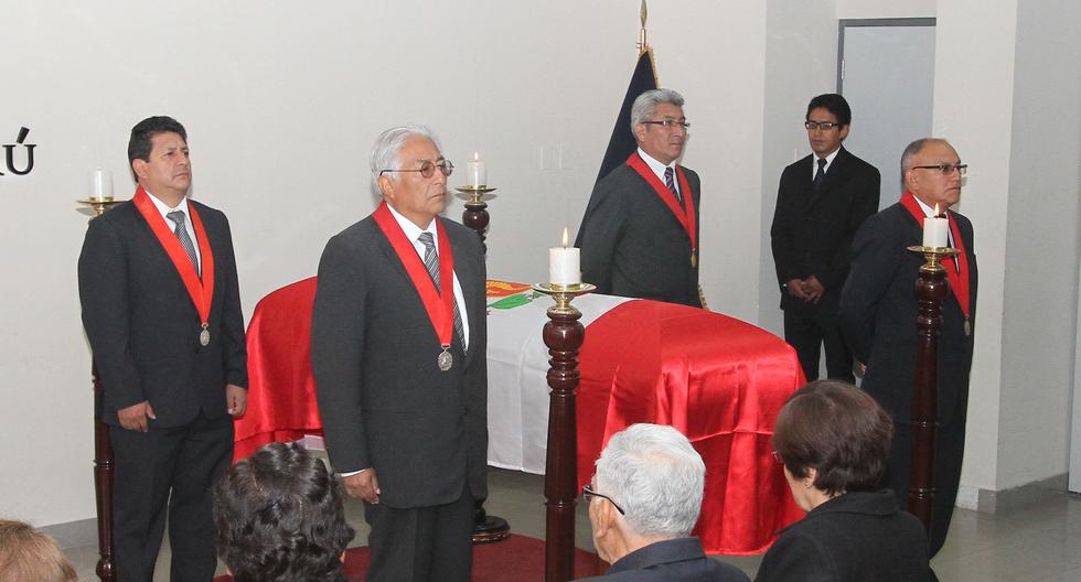 Corte Superior de Justicia de Junín realiza homenaje póstumo a juez