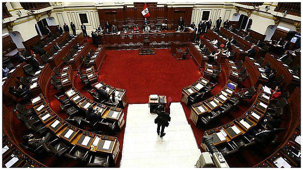 Consejo Directivo verá hoy cuestión de confianza planteada por Thorne