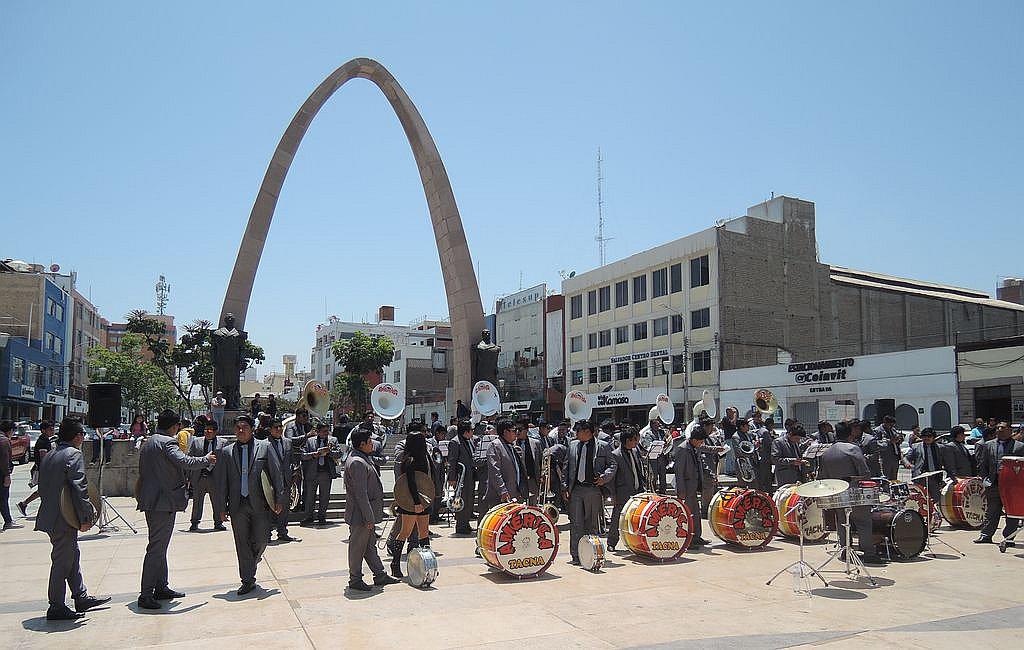 Banda Internacional América arma fiesta sin permiso de Cultura