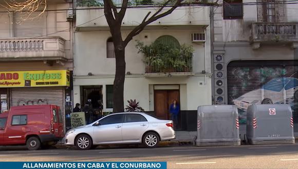 En este edificio del barrio Villa Crespo funcionaba una secta internacional bajo la fachada de una escuela de yoga. (Foto: Captura de video)