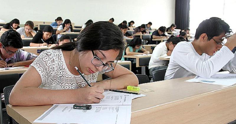 Universitarios (Foto: Archivo Correo)
