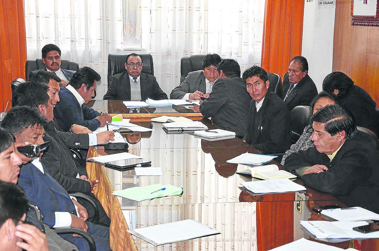 Consultores del GRP aseguran ser productivos y se quejan ante Consejo