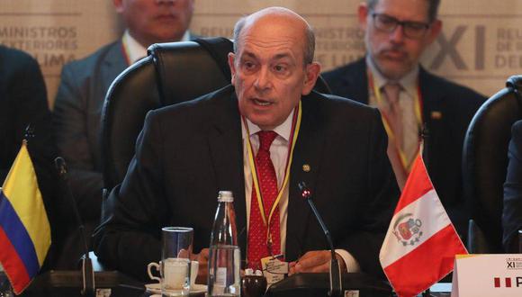 El vicecanciller peruano Hugo de Zela Martínez dice que urge mayor presencia del Estado en la isla Santa Rosa para atender a población. (Foto: EFE)