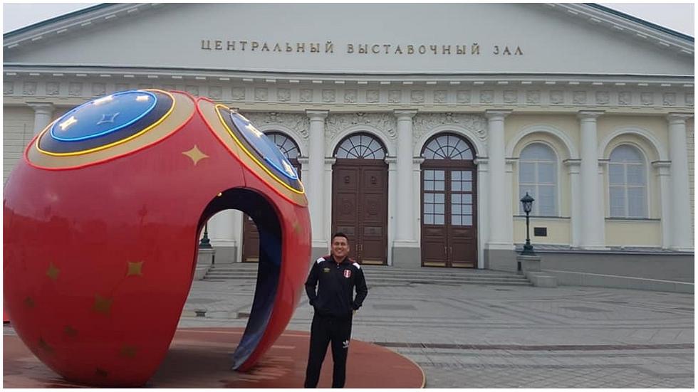 Marco Casas ya está en Rusia para alentar a la Selección Nacional (FOTOS)