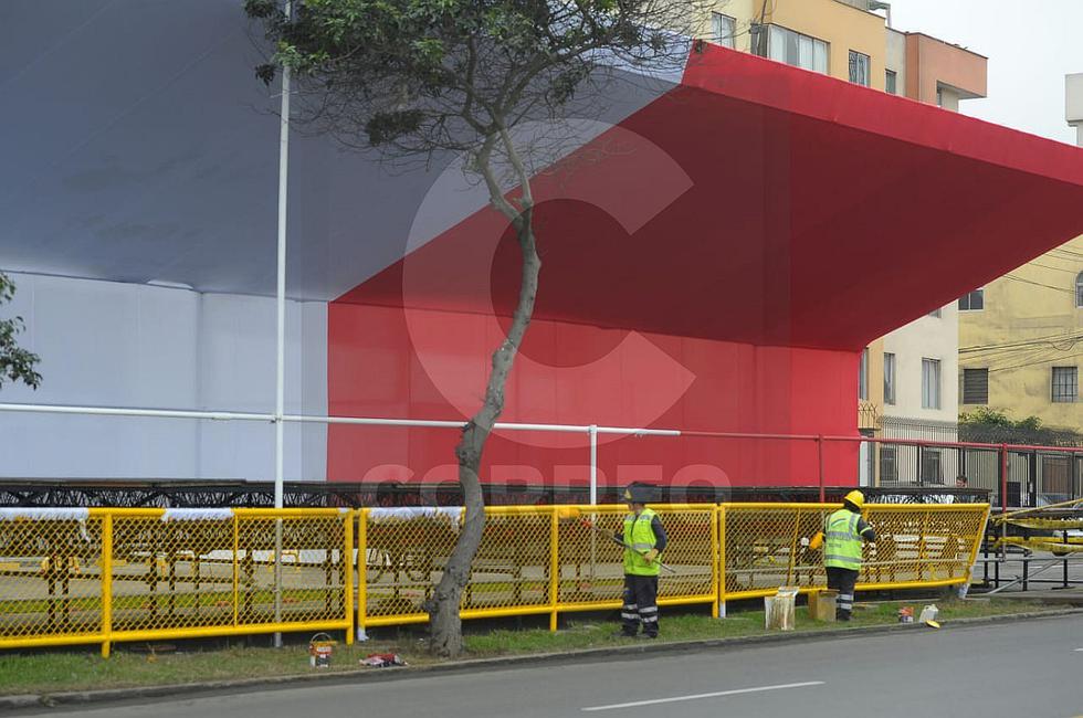 ​Inician pintado de rejas en la avenida Brasil para la Parada Militar (FOTOS Y VIDEO)