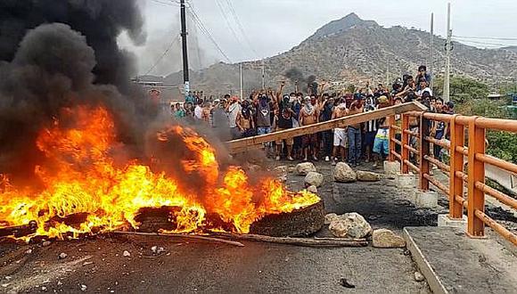 Nuevamente los pobladores de Olmos bloquean vías de acceso a la “Nueva Ciudad”
