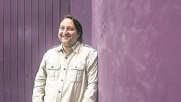 ​Gonzalo Torres: Conductor de "A la vuelta de la esquina" publica libro sobre Barrios Altos 