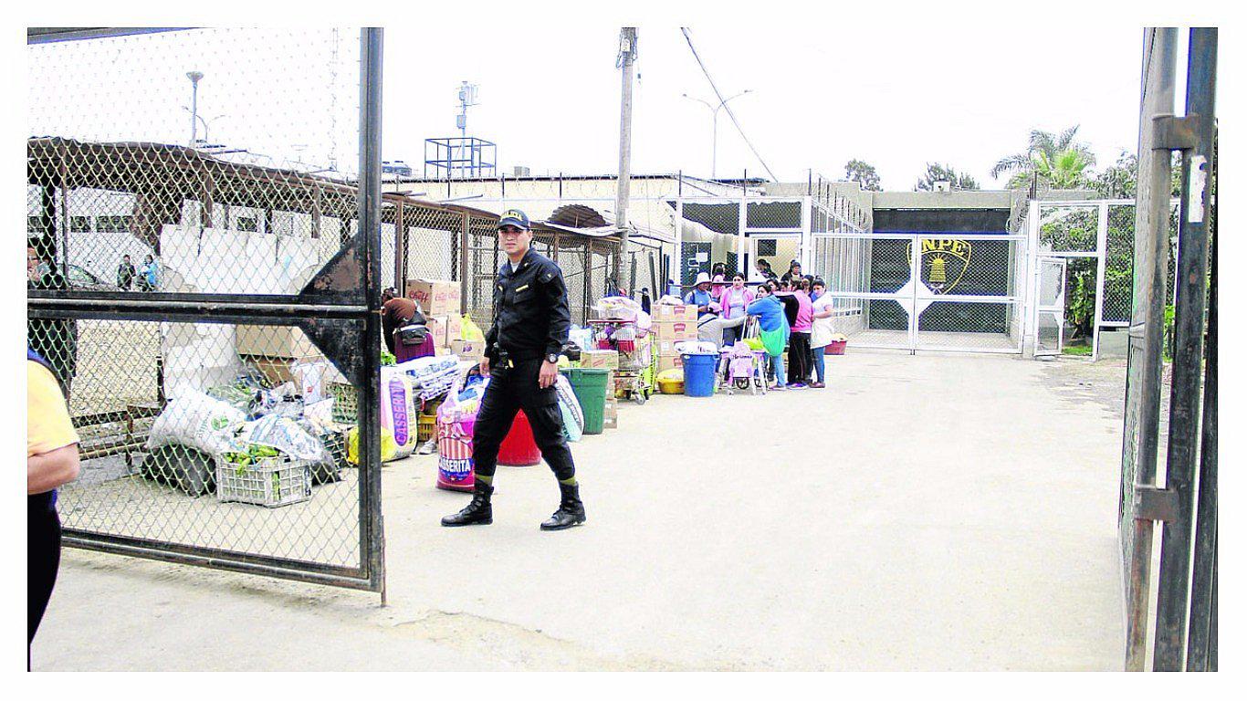 Cada semana hallan entre 5 y 10 teléfonos celulares en la cárcel, pese a las requisas