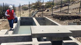 Municipio construye obra de saneamiento con fisuras y fallas técnicas en Huancavelica