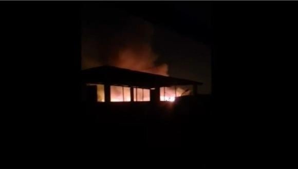 Video de los primeros minutos del incendio en el Callao registrado por los vecinos 