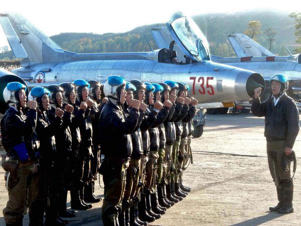 Ejército de Corea del Norte se alista para atacar